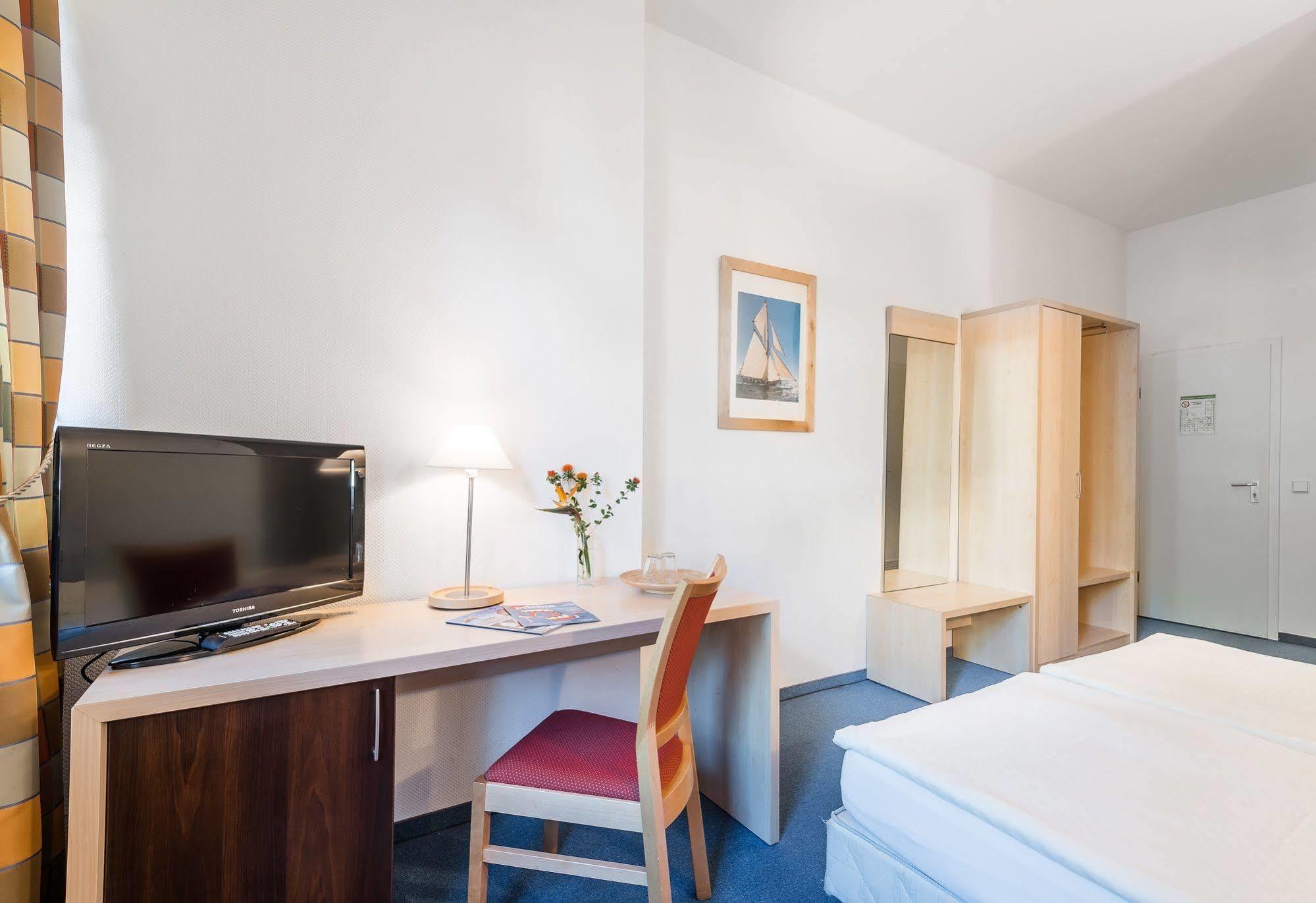 Pension Prenzlberg Берлин Экстерьер фото
